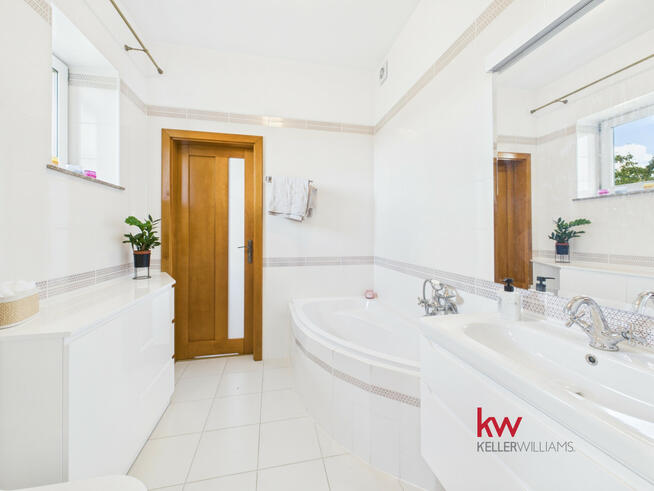 Dom Kamion gm. Wierzchlas,