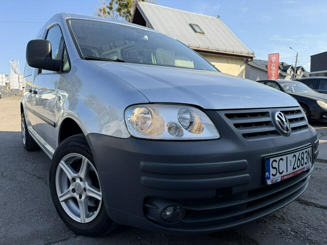 Volkswagen Caddy Klimatronic 2-stref, Hak, Ele szyby, Ele lusterka, 2 kpl. kół
