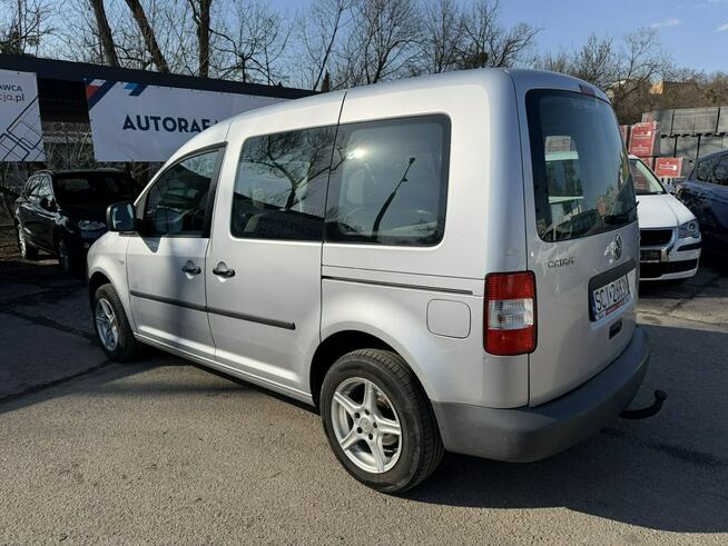 Volkswagen Caddy Klimatronic 2-stref, Hak, Ele szyby, Ele lusterka, 2 kpl. kół