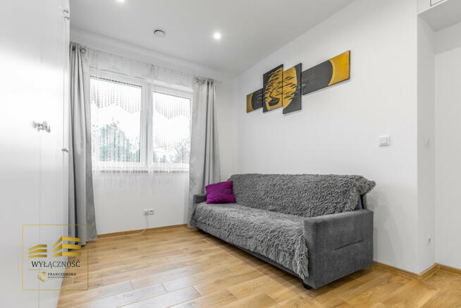 Dom Świdnik Nowy Krępiec, Kwiatowa