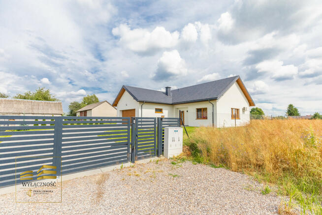 Dom Świdnik Nowy Krępiec, Kwiatowa