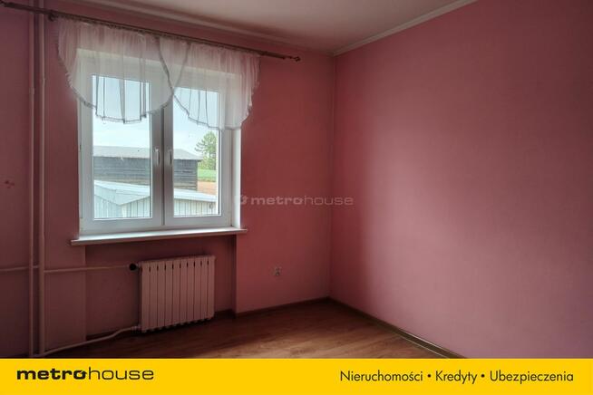 Dom z zabudowaniami gospodarczymi w Katlewie.