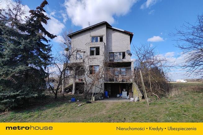 Gospodarstwo rolne z chlewniami, kurnikami, garaż