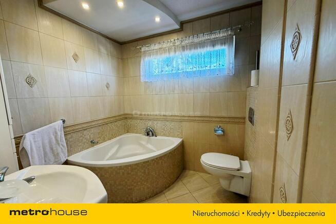 Na sprzedaż przestronny dom w Zelowie