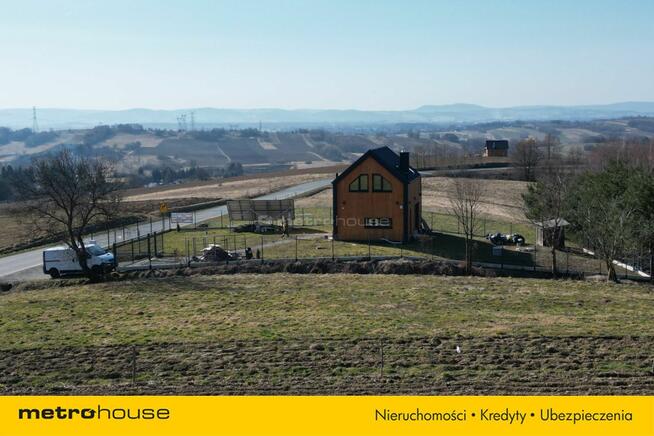 Działka budowlana z widokami na pasma górskie