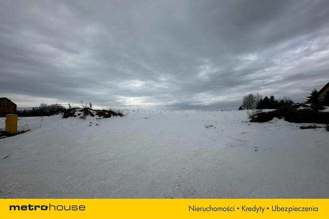 Działka budowlana z widokami na pasma górskie