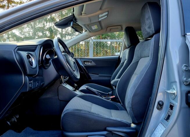 Toyota Auris Hybryda Lift FULL LED Serwis Navi Kamera Climatronic Gwarancja