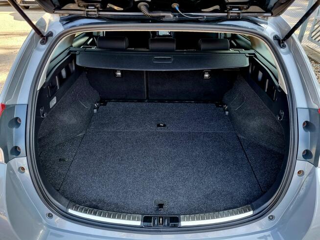 Toyota Auris Hybryda Lift FULL LED Serwis Navi Kamera Climatronic Gwarancja