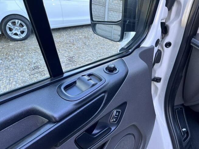 Ford Transit Custom 2.0 1wł Climatronic Grzana szyba 6biegów Stan BDB Bezwypadk Opłacony