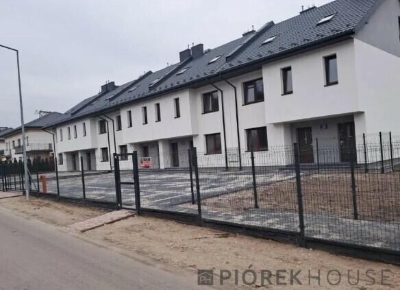 Dwupoziomowe mieszkanie w Markach