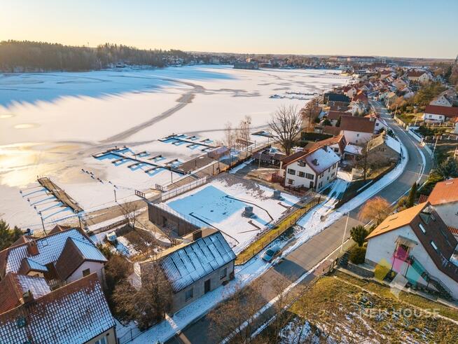 Widok na jezioro, I linia brzegowa, port
