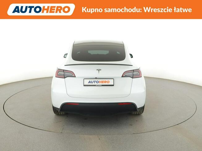 Tesla Y automat full LED skóra navi klima auto grzane fotele i kanapa ACC