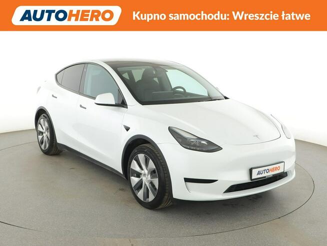 Tesla Y automat full LED skóra navi klima auto grzane fotele i kanapa ACC