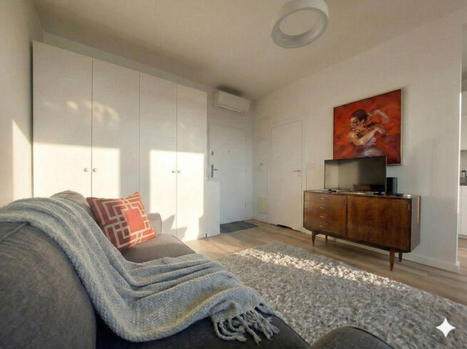 ✅Zobacz>>>Słoneczna kawalerka z balkonem✅