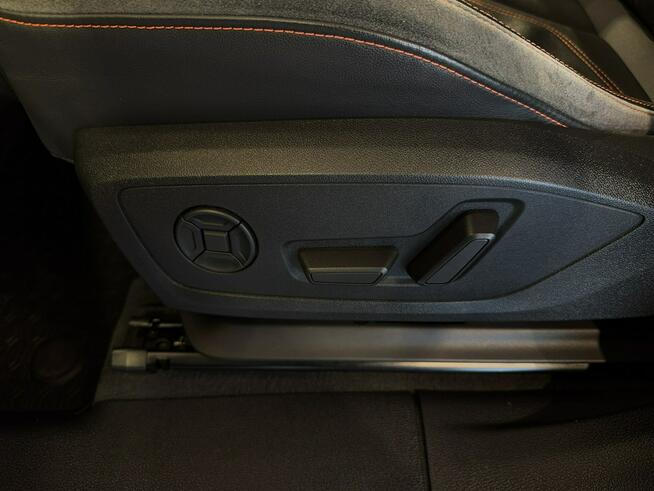 Audi Q3 VAT 23% 45TFSI e 245KM S-tronic 2021 r., HAK, komplet kół