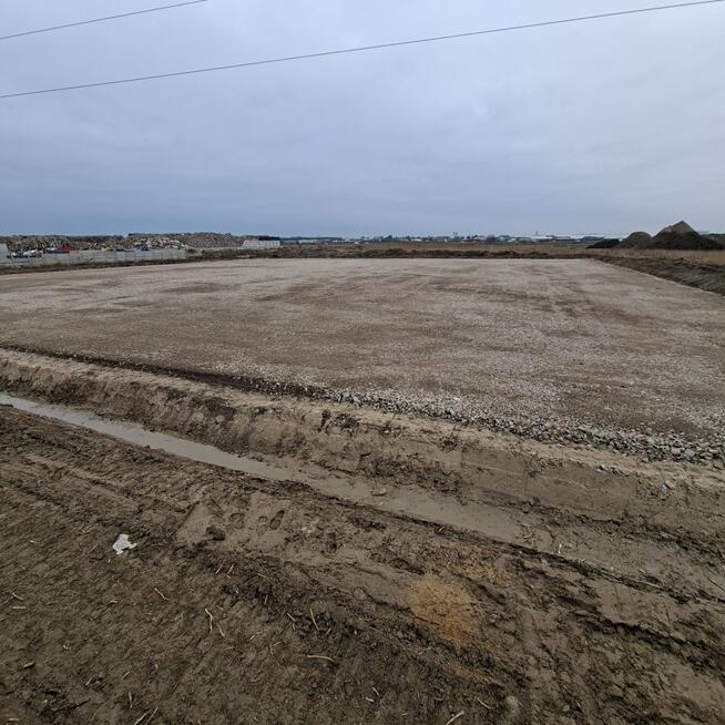 Działka przemysłowa utwardzona