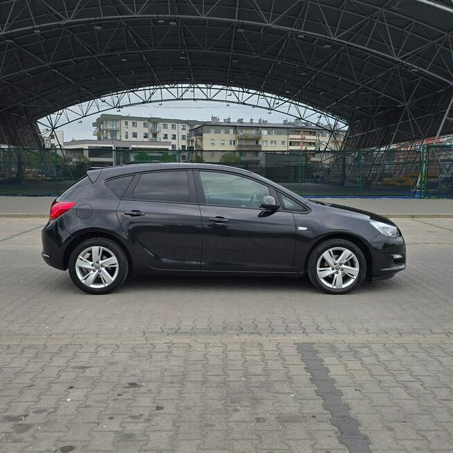 Opel Astra J 1.4 100KM Selection Manual