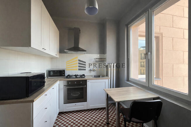 Plac Konstytucji, Lokal 90m2, 4 pokoje