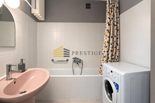 Plac Konstytucji, Lokal 90m2, 4 pokoje