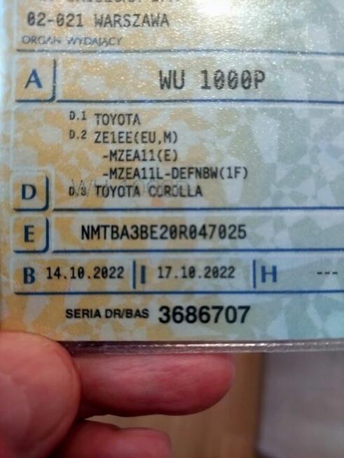 Sprzedam samochód Toyota Corolla 1.5 benzyna sedan 2022 r