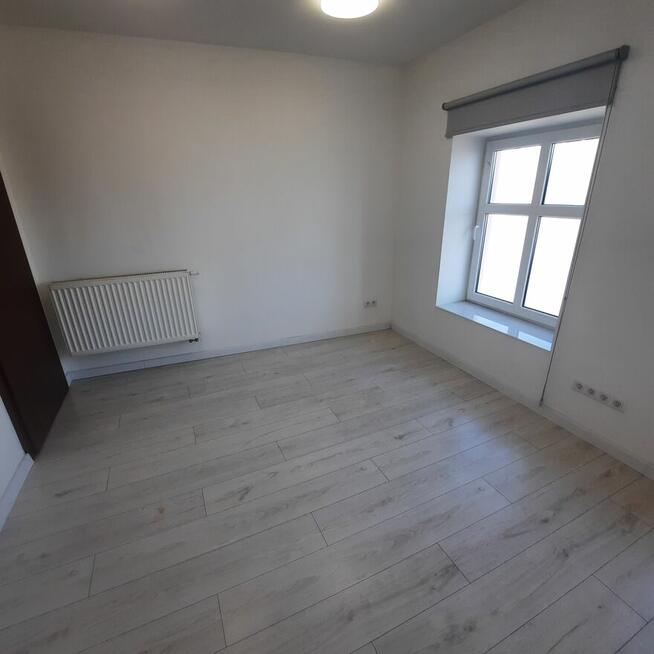 21-metrowe biuro Szosa Chełmińska