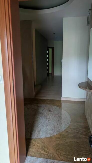 PIEKNY NOWOCZESNY DOM W KOBYŁCE+WIATA GRILL+DUŻA DZIAŁKA