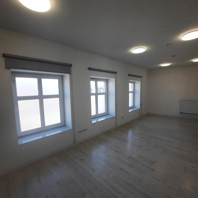 21-metrowe biuro Szosa Chełmińska