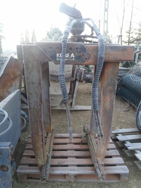 Chwytak do wózka widłowego z obrotnicą