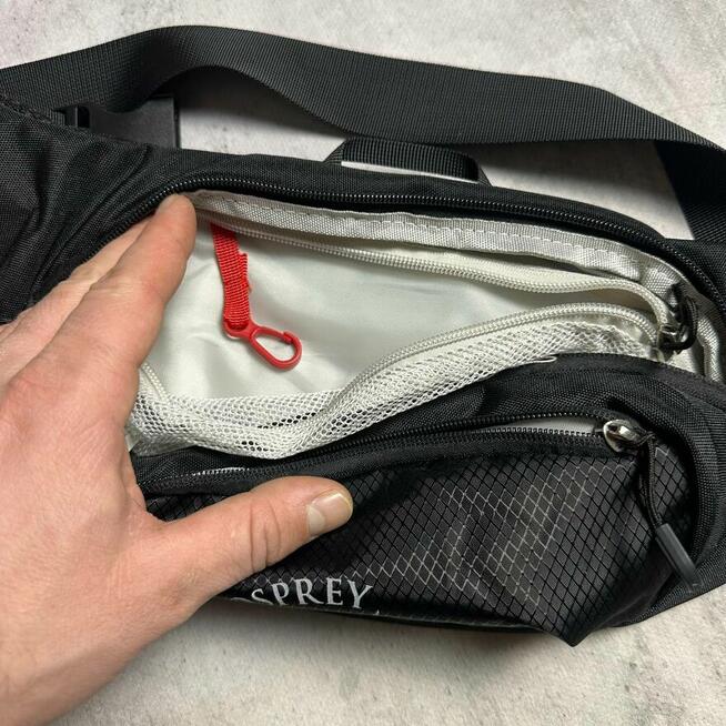 Osprey Daylite Waist 2L czarna – nerka sportowa Ripstop