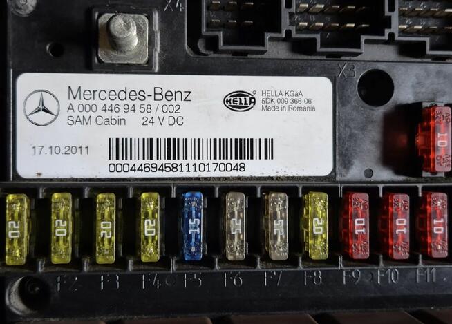 Skrzynka Tablica Modul Plyta bezpiecznikow A0004469658 A0004