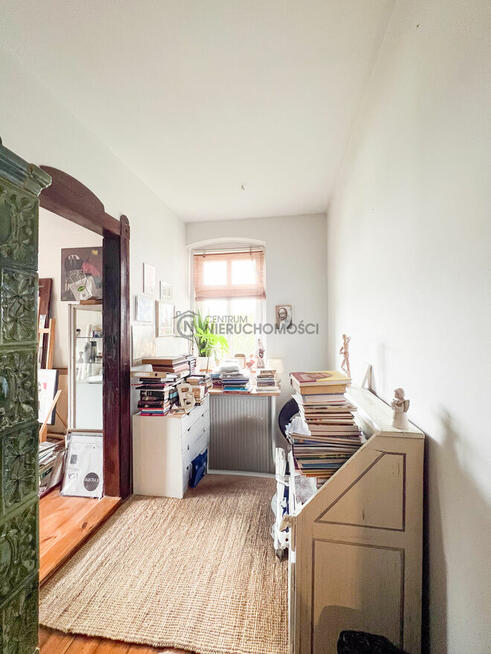 Klimatyczne 4-pokojowe mieszkanie w odrestaurowanej kamienic