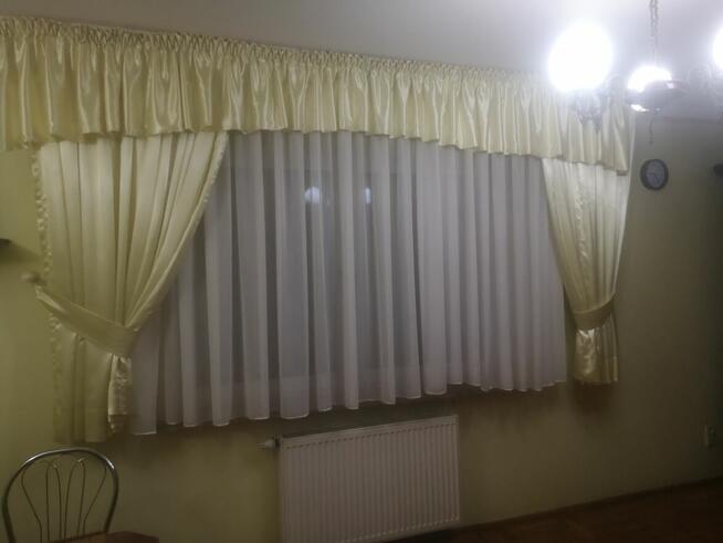 Szycie dekoracji okiennych, poprawki krawieckie.