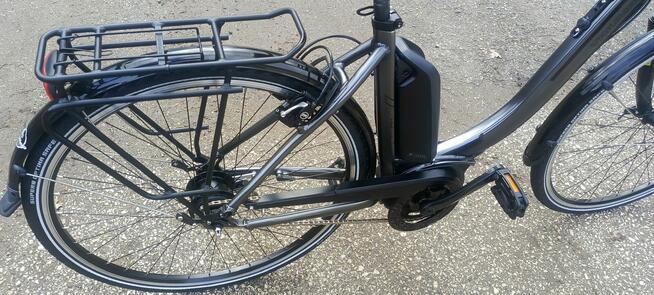 Rower elektryczny TRIUMPH STAN JAK NOWY 30 KM PRZEBIEGU