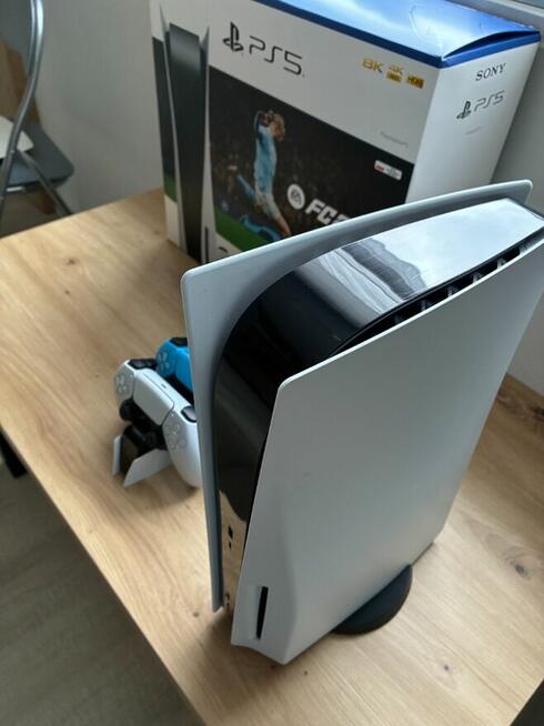 Sprzedam PlayStation 5 