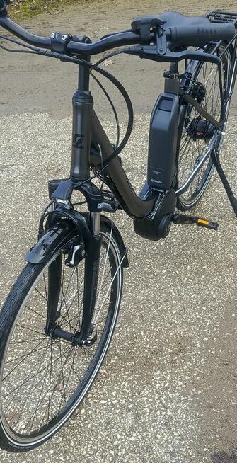 Rower elektryczny TRIUMPH STAN JAK NOWY 30 KM PRZEBIEGU