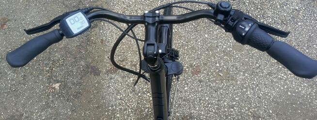 Rower elektryczny TRIUMPH STAN JAK NOWY 30 KM PRZEBIEGU