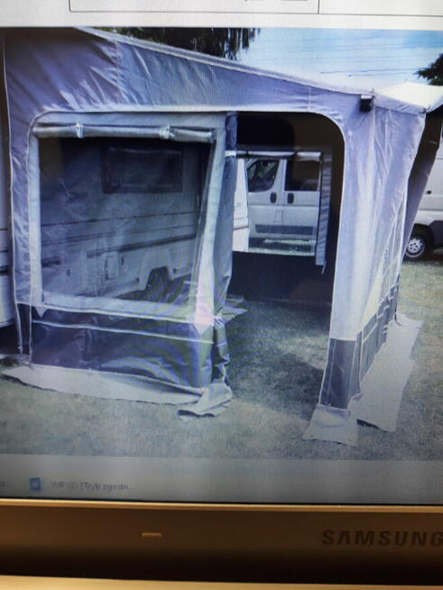 Tanio sprzedam duzy piękny uzywany przedsionek do przyczepy