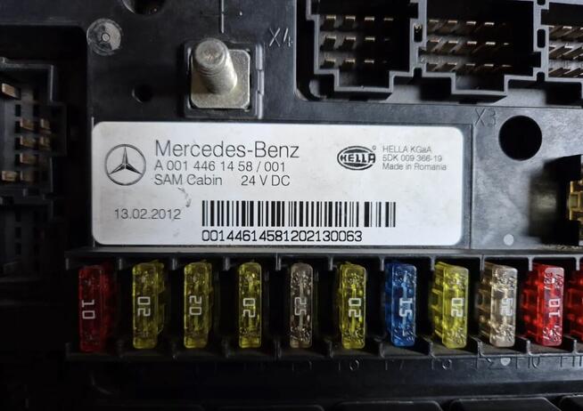 Skrzynka Tablica Modul Plyta bezpiecznikow A0014461458 A0014