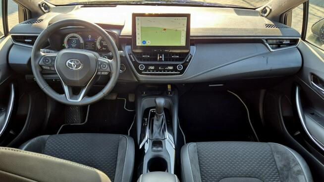 Toyota Corolla 2.0 196KM EXECUTIVE Panorama Nagłośnienie JBL Kamera Alu 18