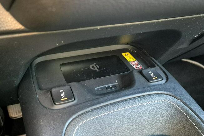 Toyota Corolla 2.0 196KM EXECUTIVE Panorama Nagłośnienie JBL Kamera Alu 18