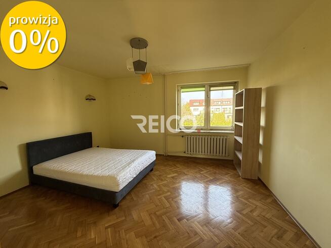 Budynek mieszkalny z częścią usługową, PV