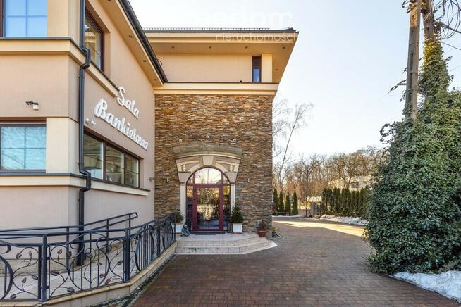 Elegancka restauracja z zapleczem gastronomicznym