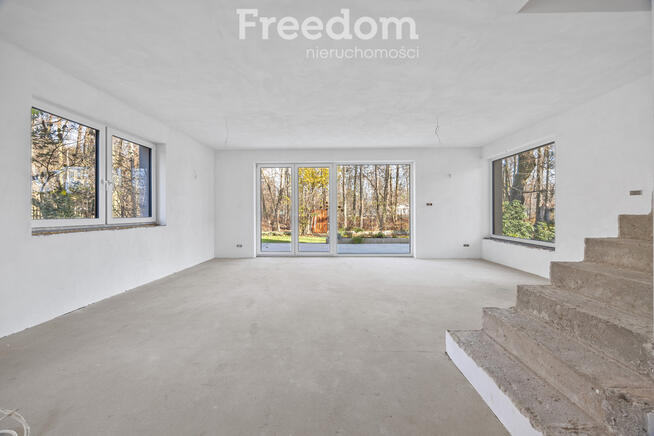 Wyjątkowy bliźniak w zielonej okolicy