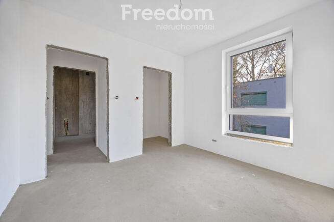 Wyjątkowy bliźniak w zielonej okolicy