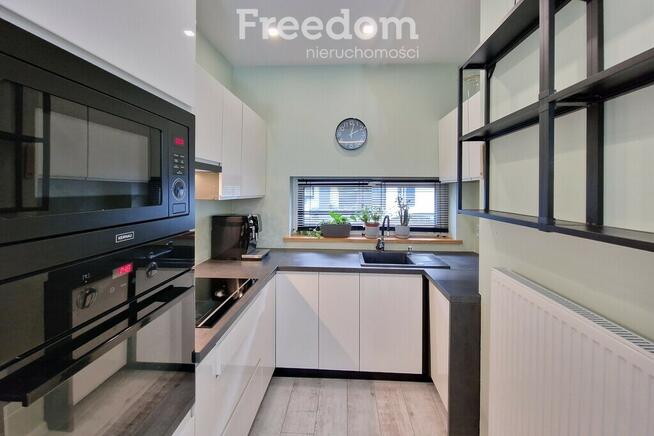 Atrakcyjny segment z ogródkiem i garażem