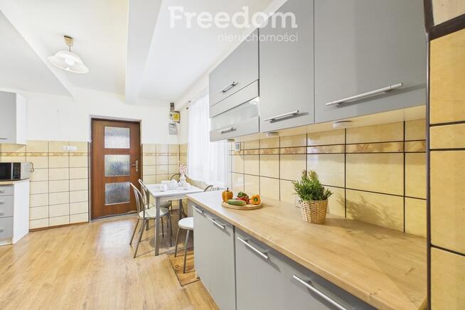 Dom z potencjałem i dużą działką.