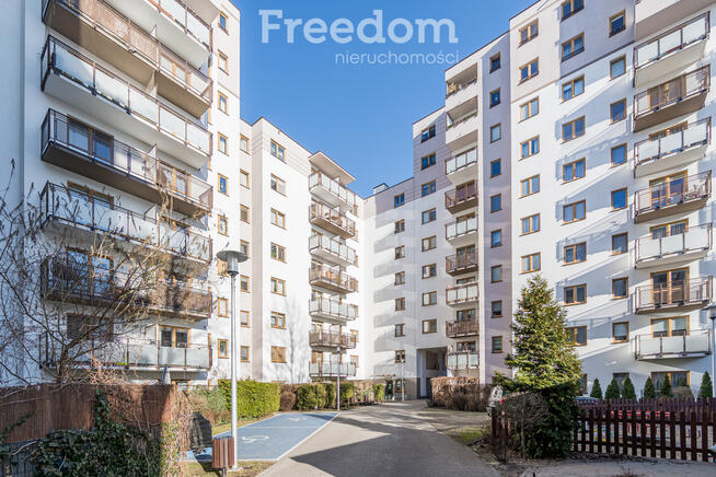 Słoneczna kawalerka z balkonem – Bielany