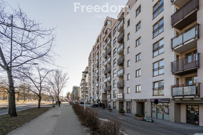 Słoneczna kawalerka z balkonem – Bielany