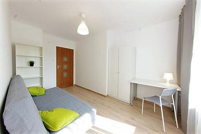 Bolesławiecka 15, Stare Miasto, pokój z balkonem