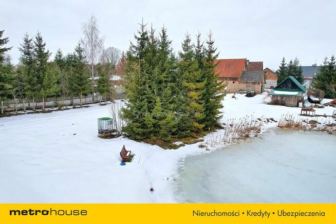 Dom z zabudowaniami na działce 4038 m² Stożne